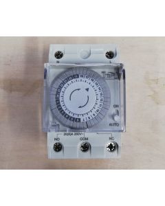 HORLOGE SUR RAIL AUSTRAL